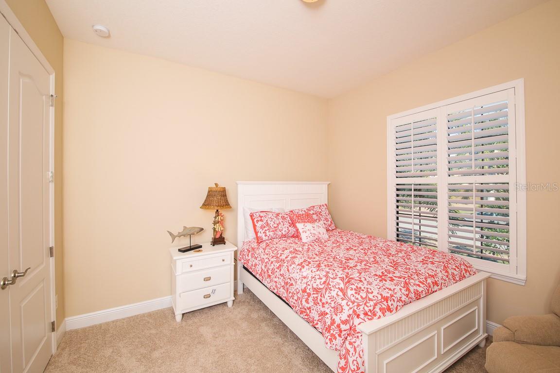 Image 18 of 51 For 5614 Title Row Drive