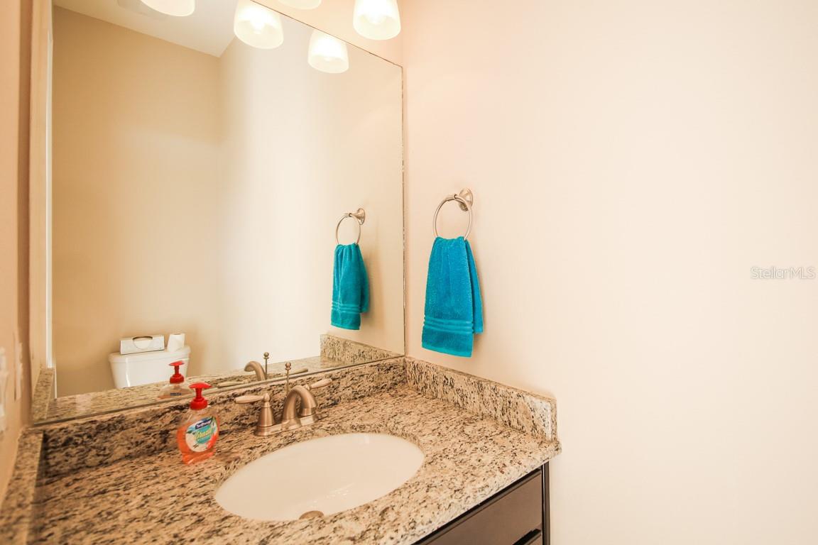 Image 27 of 51 For 5614 Title Row Drive