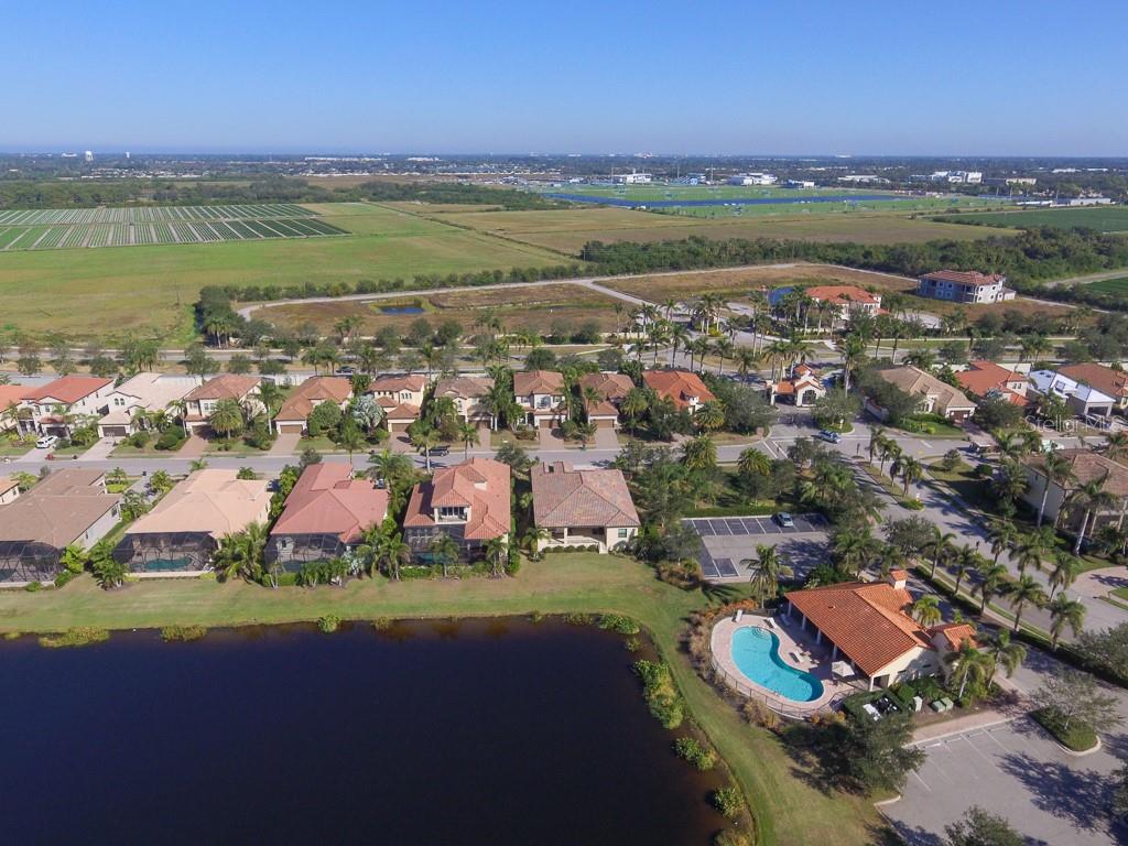 Image 45 of 51 For 5614 Title Row Drive