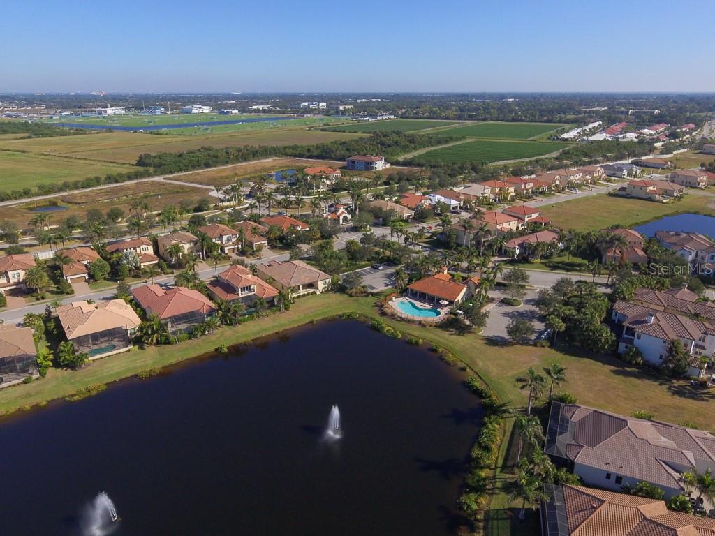 Image 46 of 51 For 5614 Title Row Drive