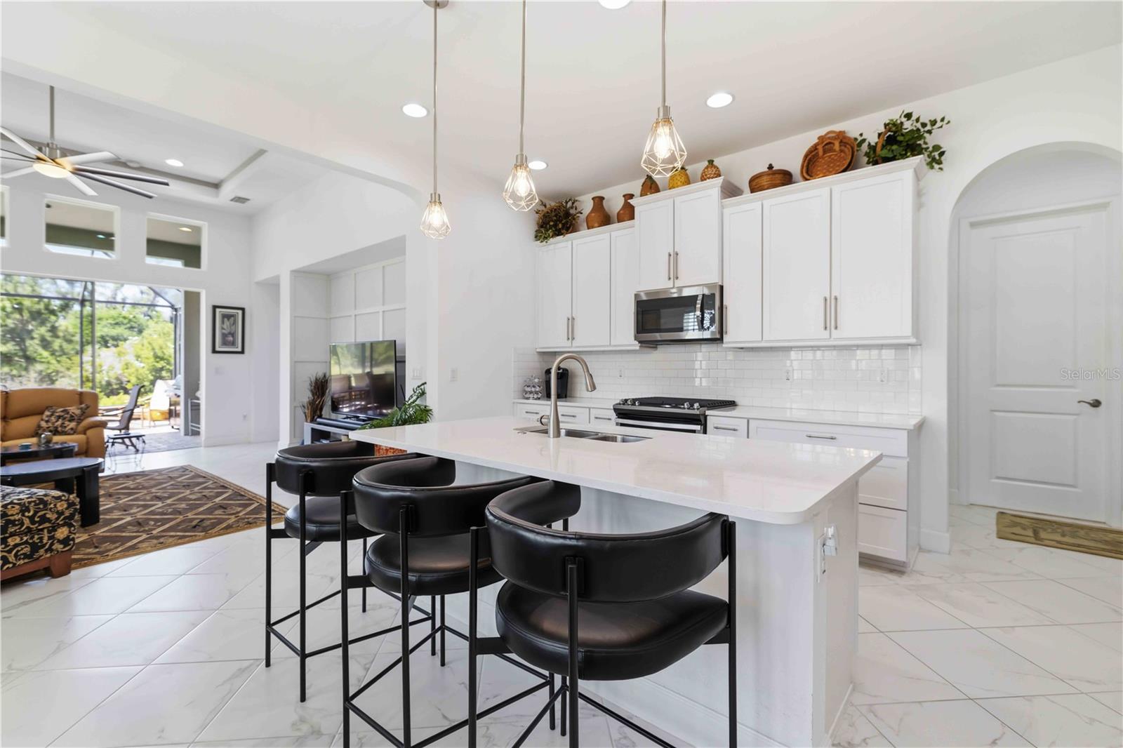 Image 13 of 59 For 2410 Starwood Court