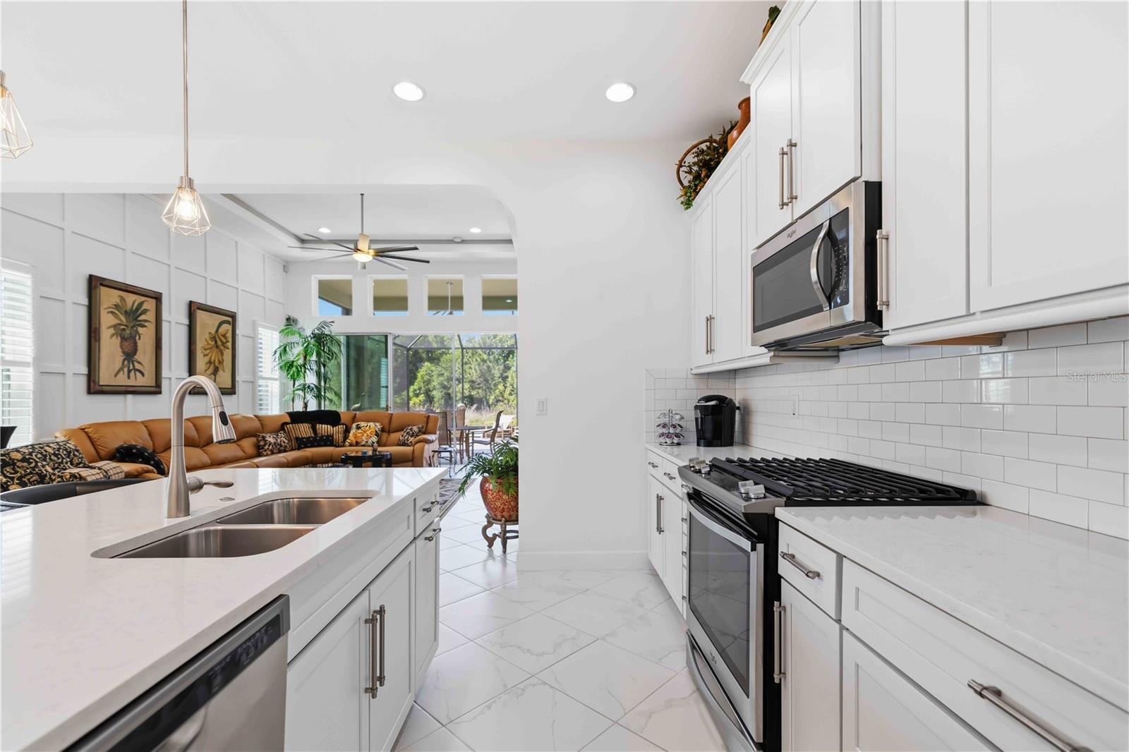 Image 14 of 59 For 2410 Starwood Court