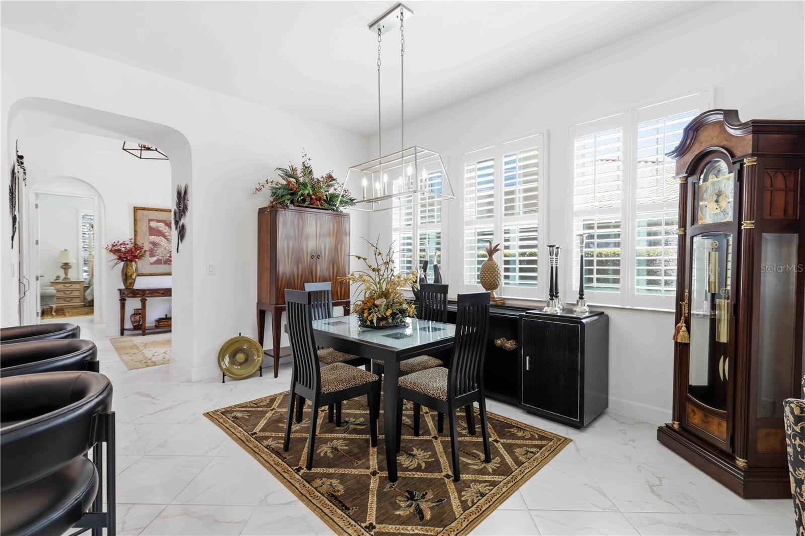 Image 21 of 59 For 2410 Starwood Court