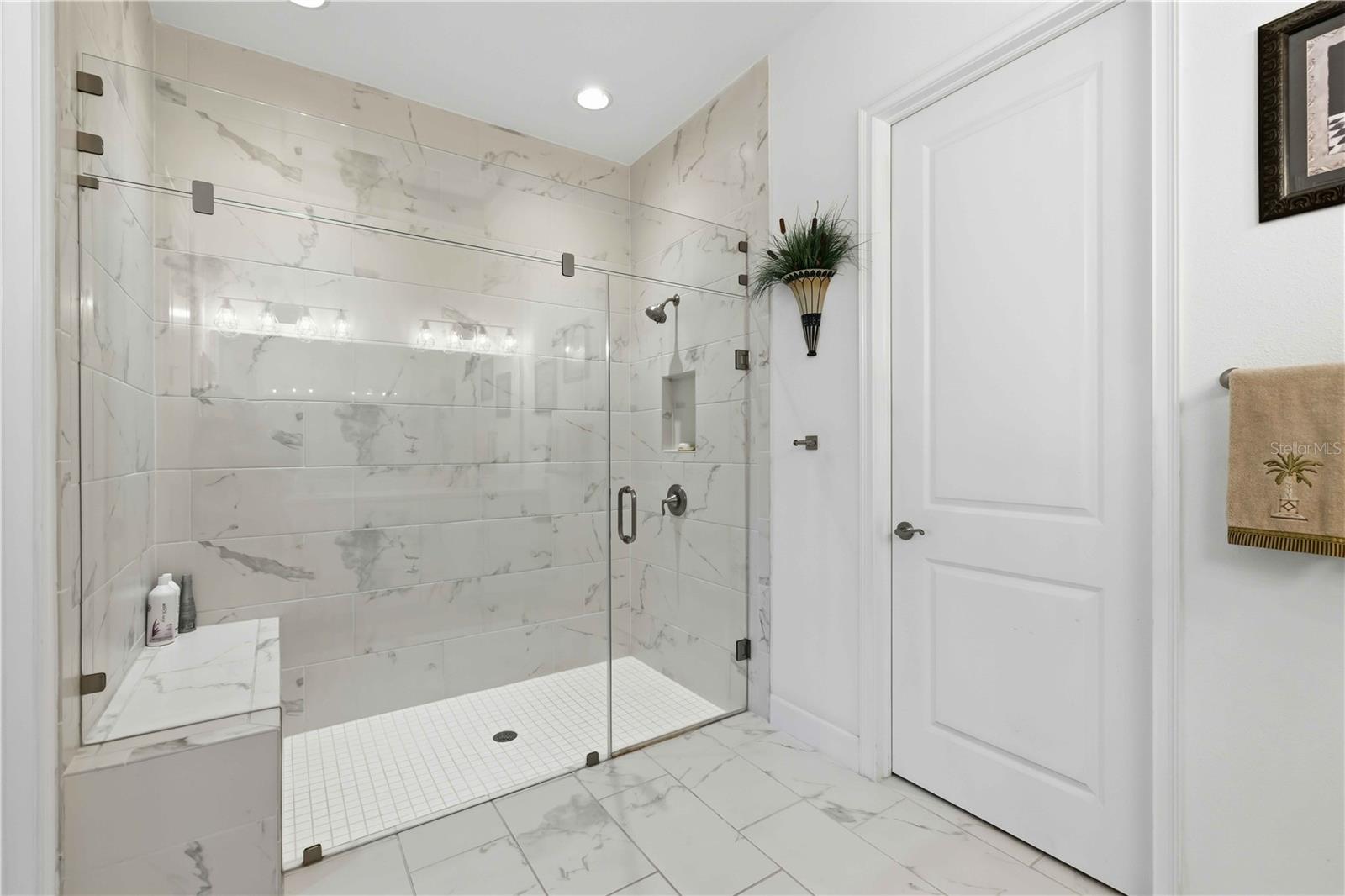 Image 36 of 59 For 2410 Starwood Court