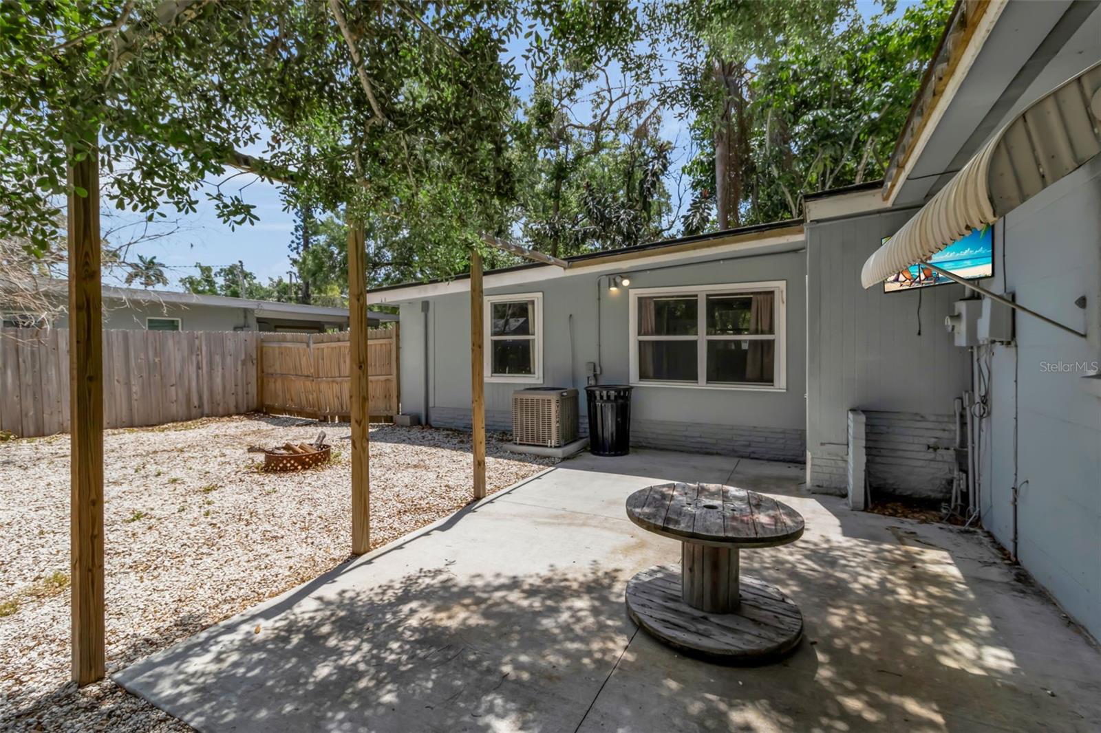 Image 19 of 61 For 2317 2nd Avenue E