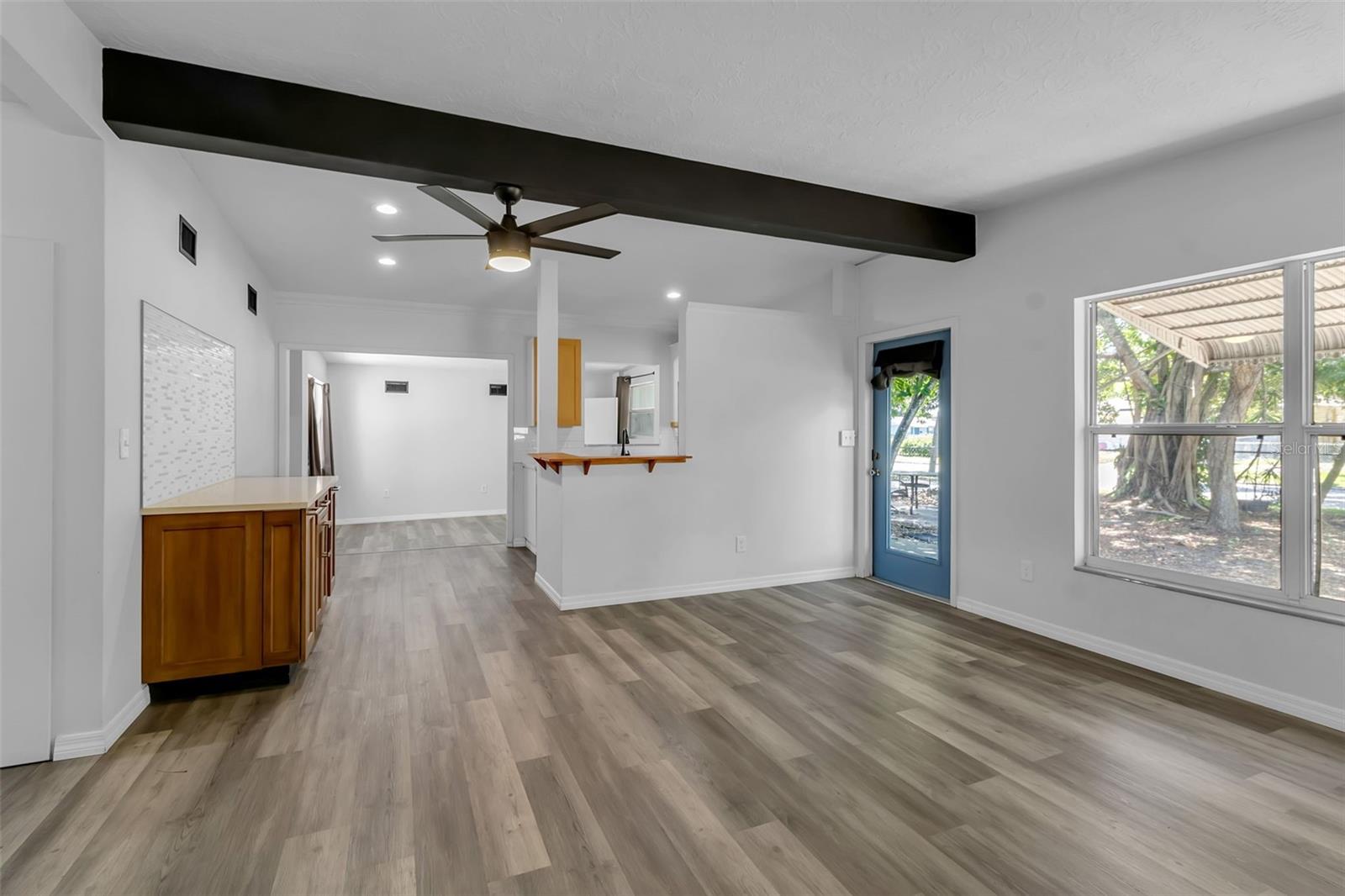 Image 29 of 61 For 2317 2nd Avenue E