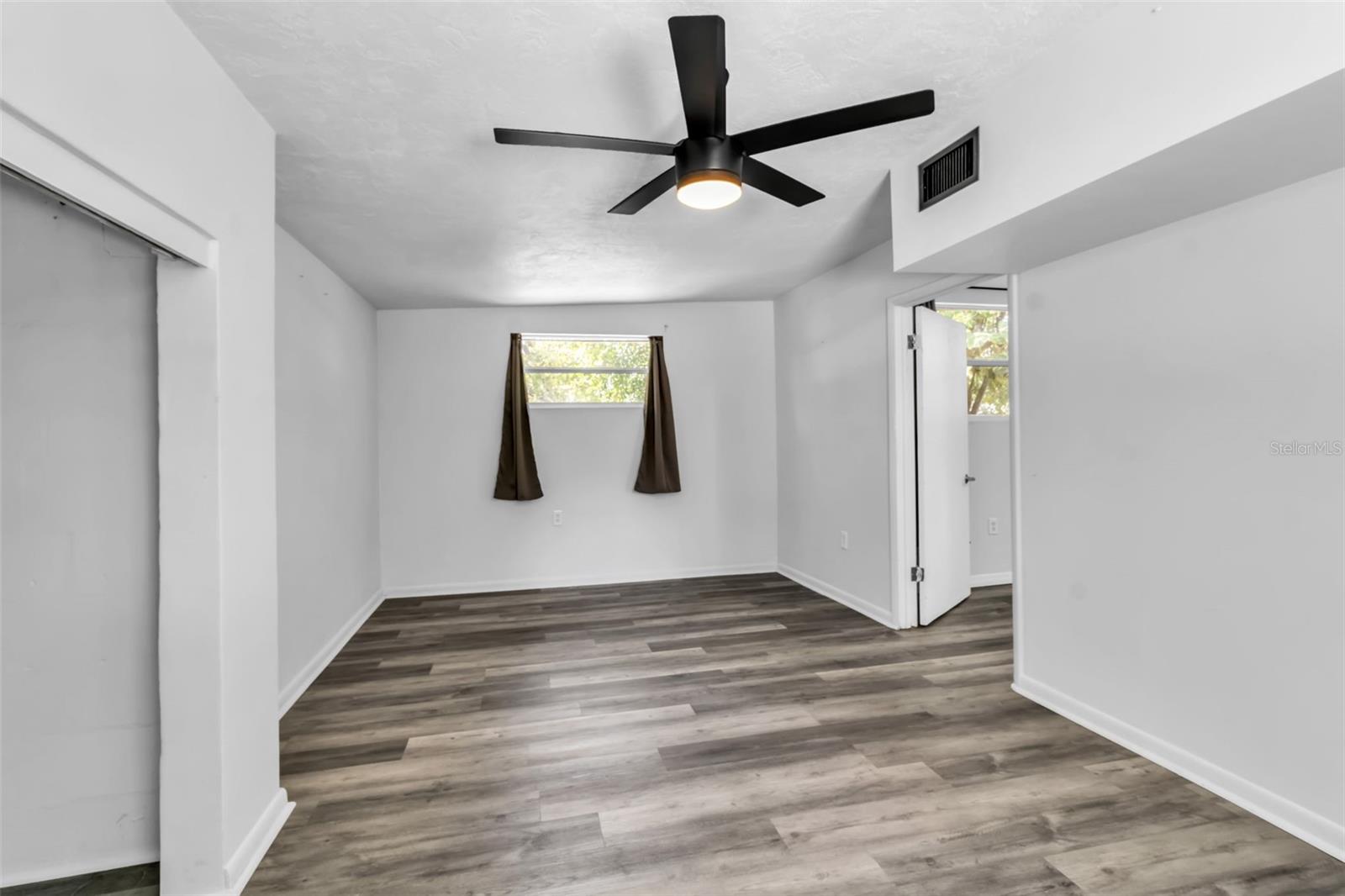 Image 49 of 61 For 2317 2nd Avenue E