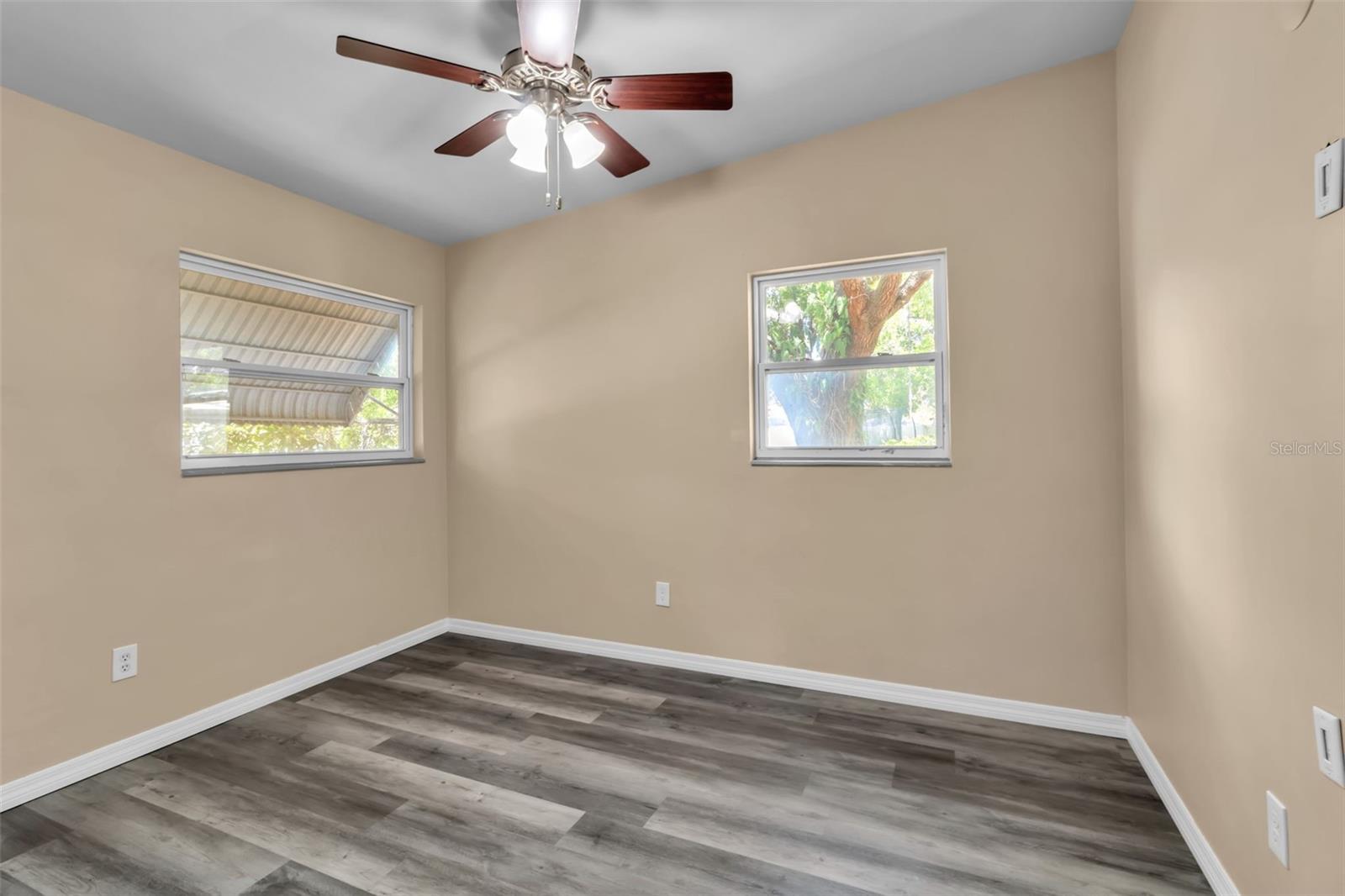 Image 53 of 61 For 2317 2nd Avenue E