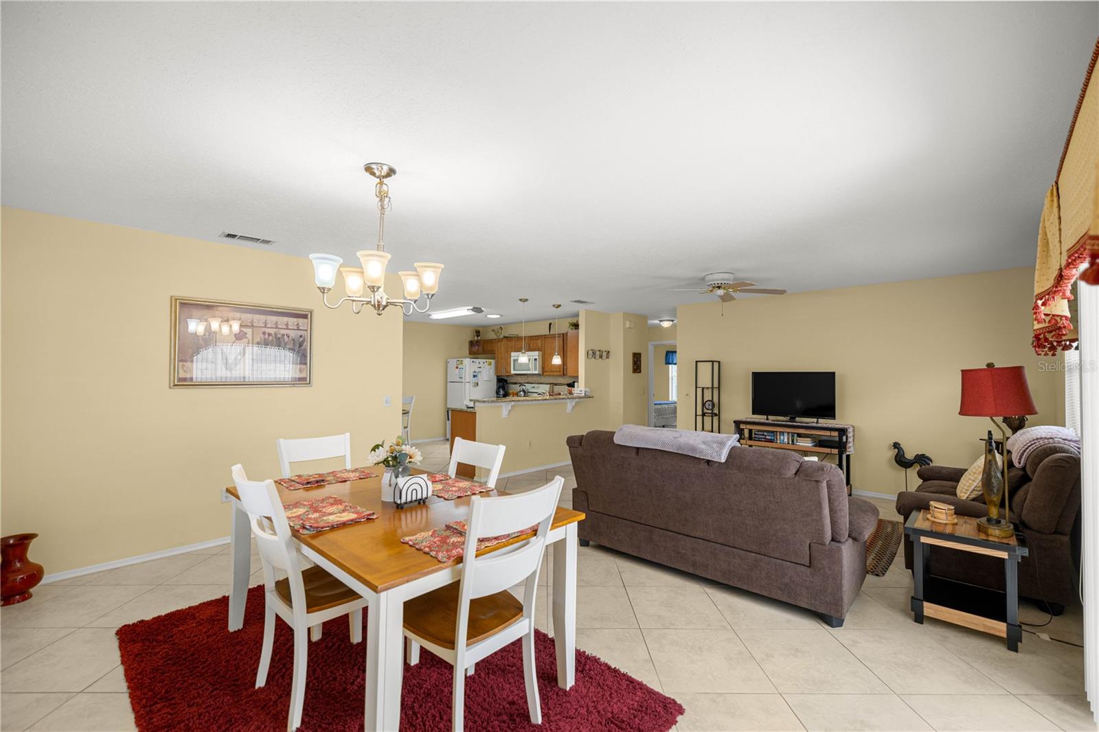 Image 4 of 19 For 2826 Salamanca Street