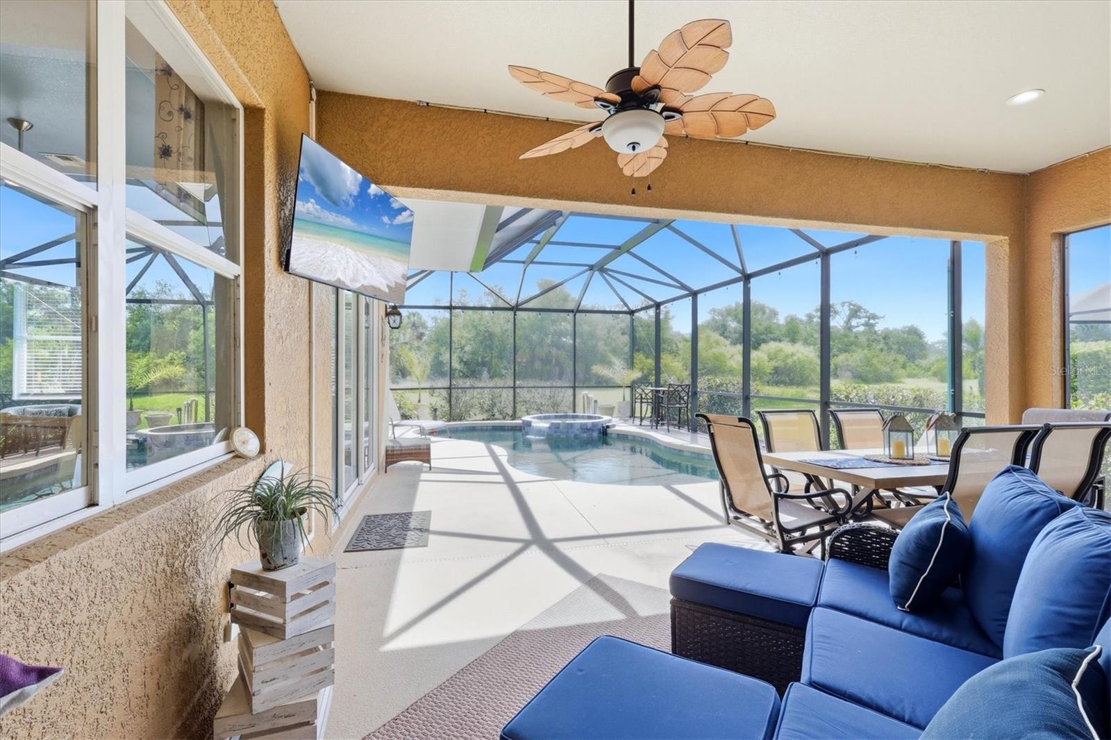 Image 35 of 71 For 431 Grand Preserve Cv