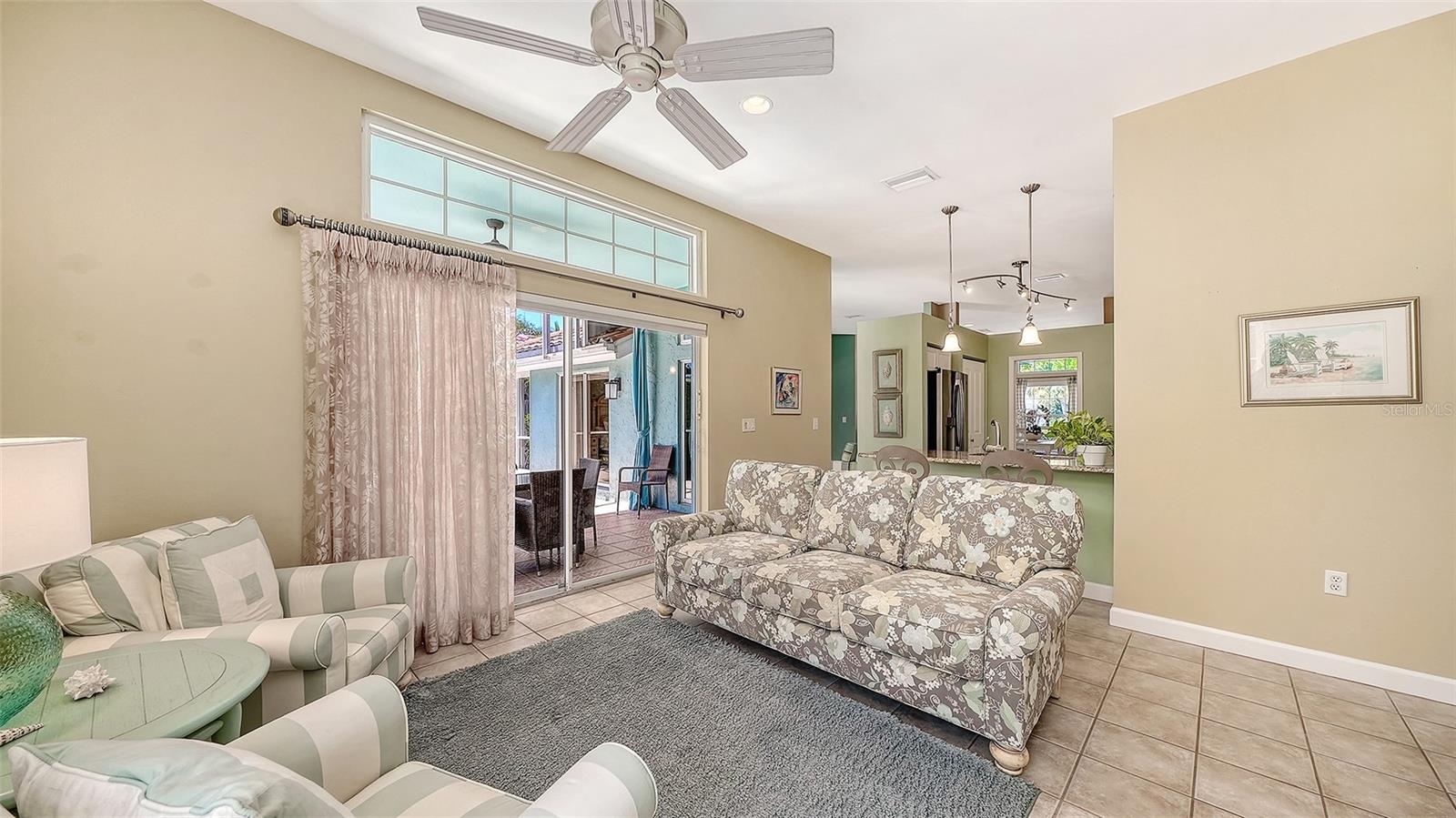 Image 20 of 47 For 3728 71st Terrace E