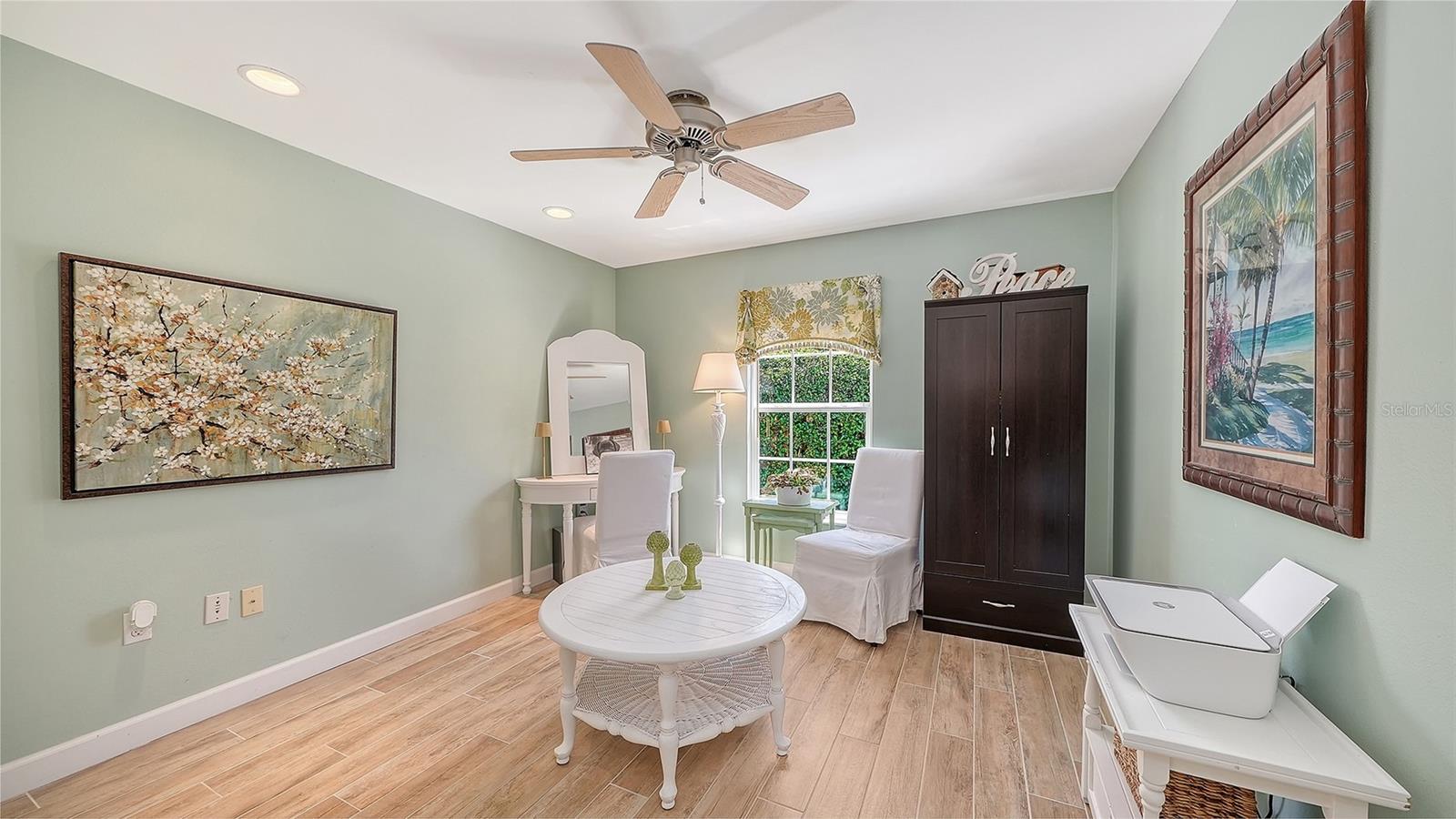 Image 29 of 47 For 3728 71st Terrace E