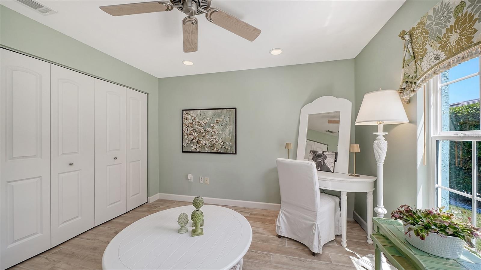 Image 30 of 47 For 3728 71st Terrace E