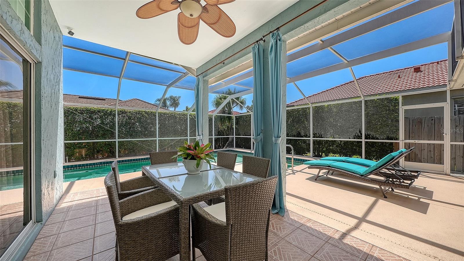 Image 33 of 47 For 3728 71st Terrace E