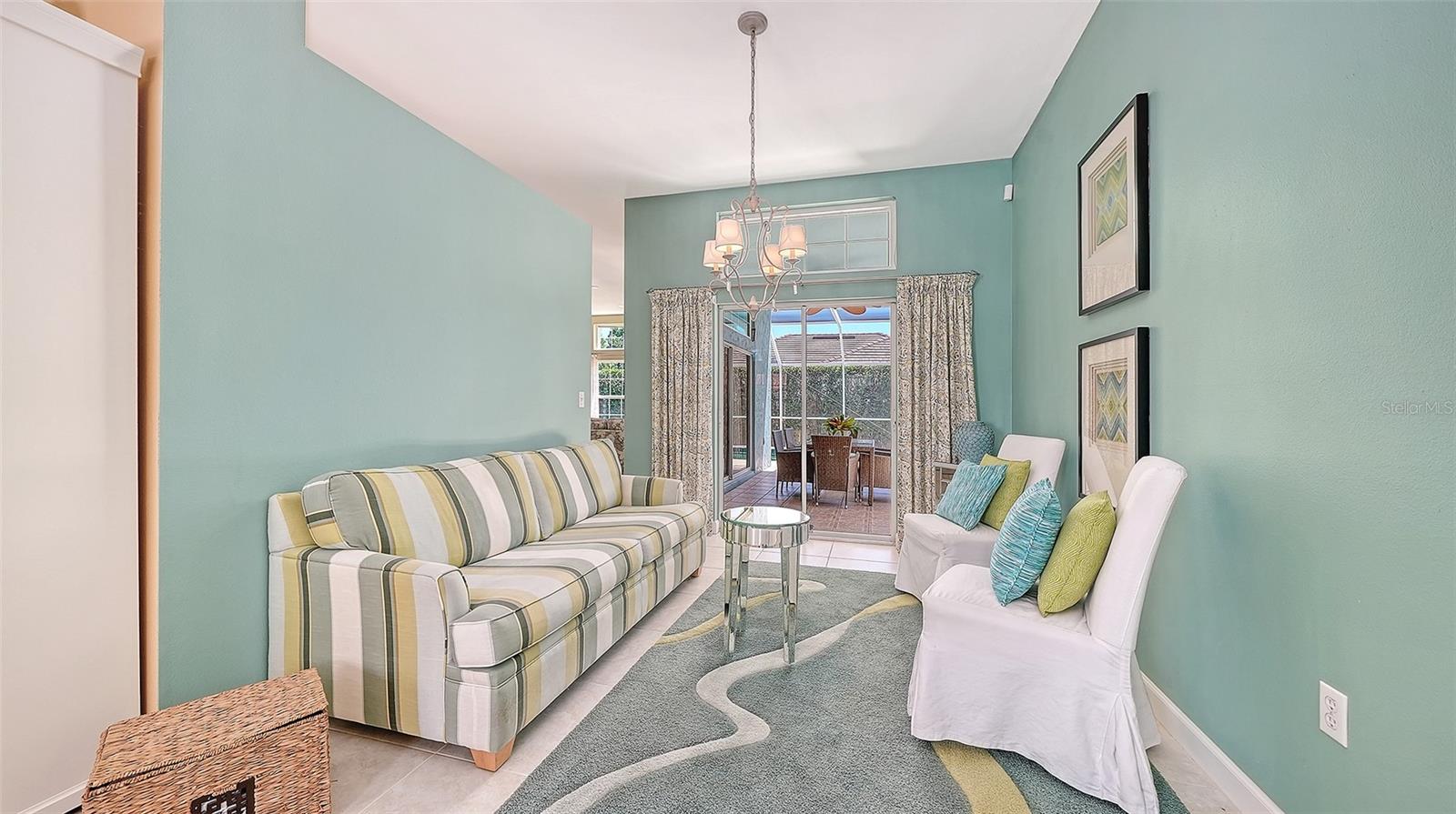 Image 6 of 47 For 3728 71st Terrace E