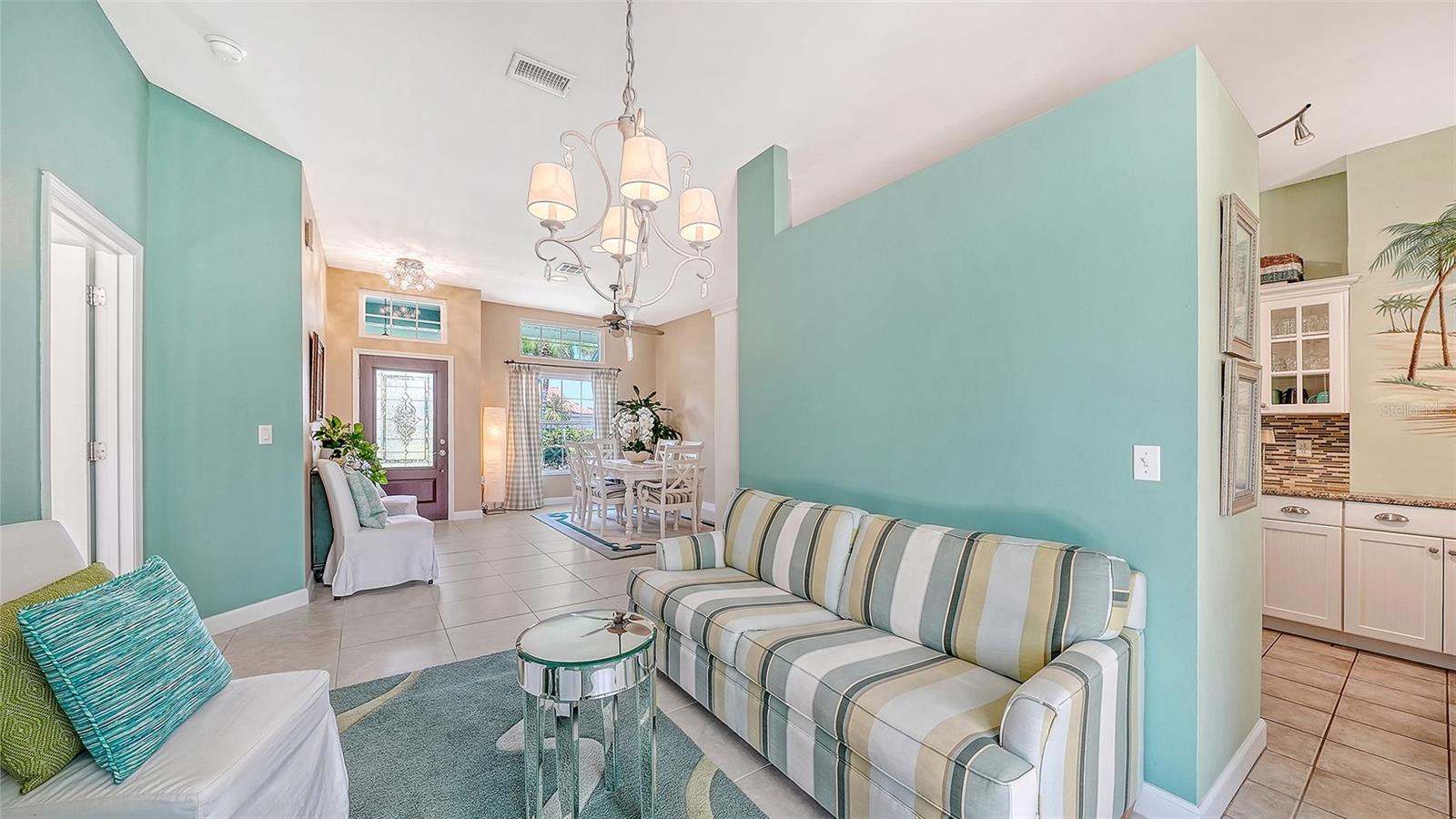 Image 8 of 47 For 3728 71st Terrace E