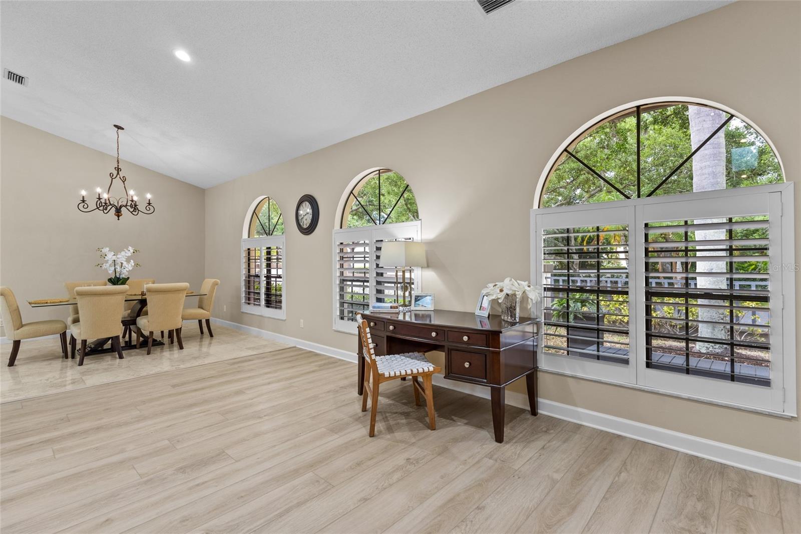 Image 12 of 72 For 4601 Las Brisas Lane