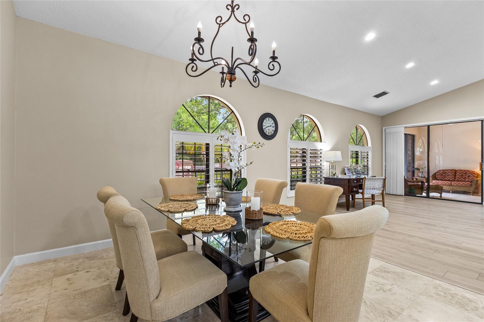 Image 13 of 72 For 4601 Las Brisas Lane