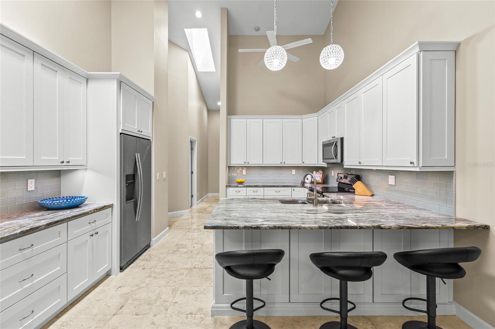 Image 16 of 72 For 4601 Las Brisas Lane