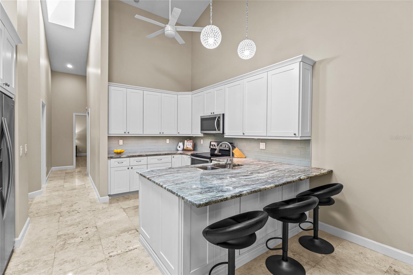 Image 17 of 72 For 4601 Las Brisas Lane