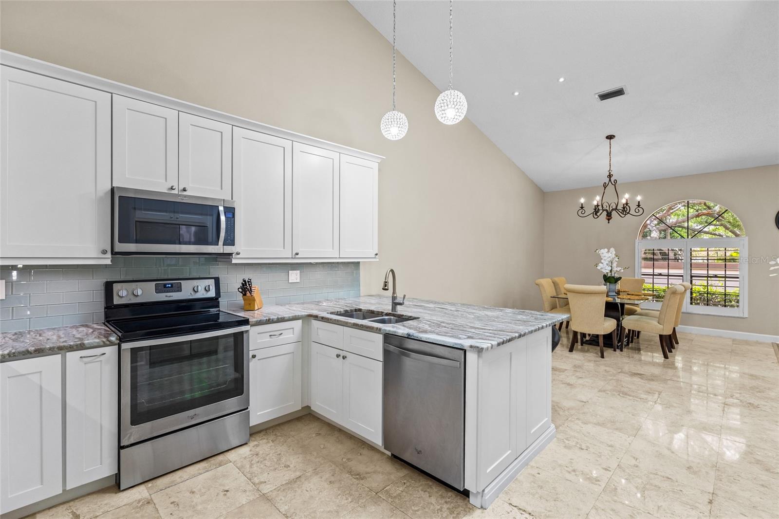 Image 21 of 72 For 4601 Las Brisas Lane