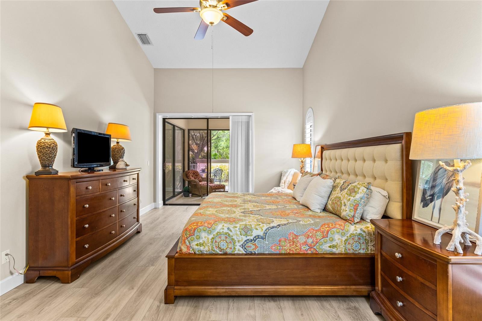 Image 24 of 72 For 4601 Las Brisas Lane
