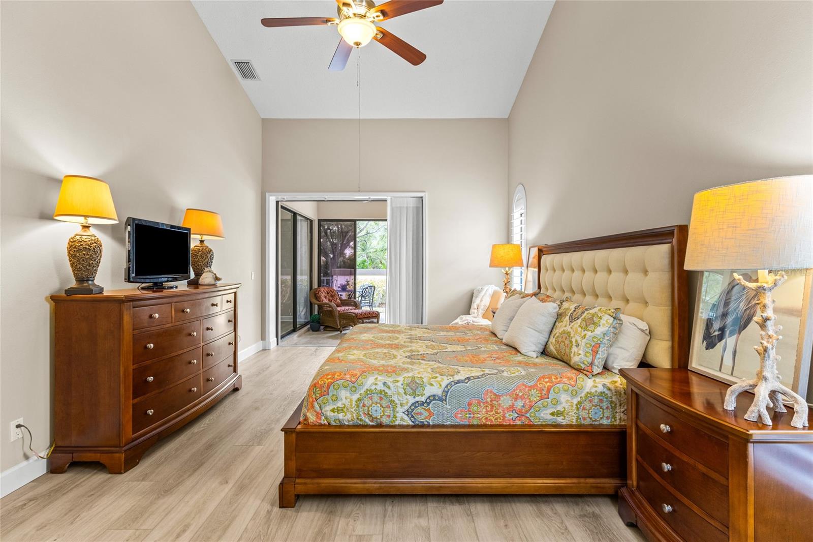 Image 25 of 72 For 4601 Las Brisas Lane