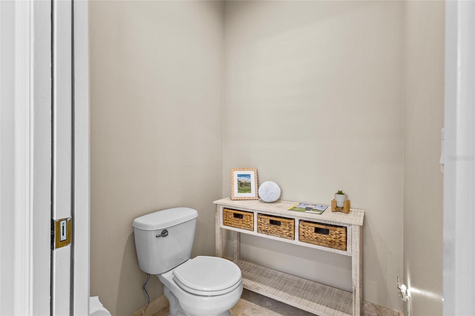 Image 34 of 72 For 4601 Las Brisas Lane