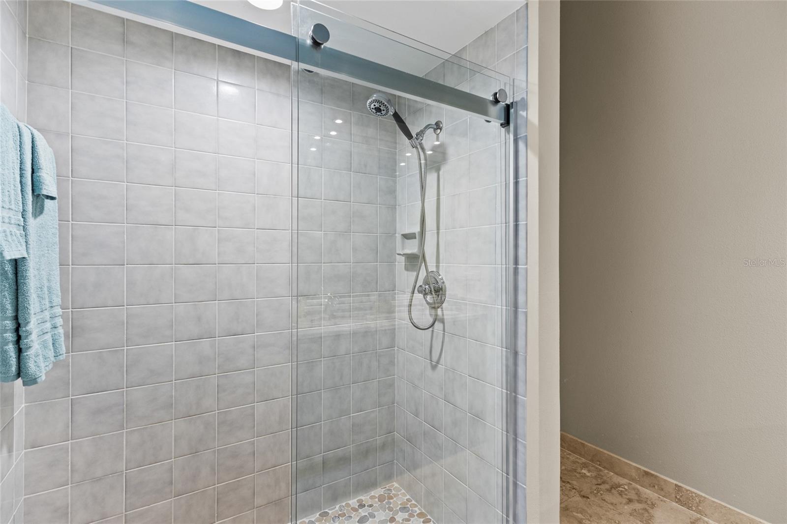 Image 43 of 72 For 4601 Las Brisas Lane