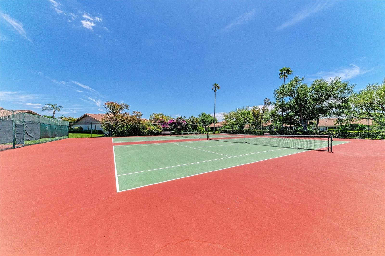 Image 43 of 46 For 3946 Wilshire Circle E 168