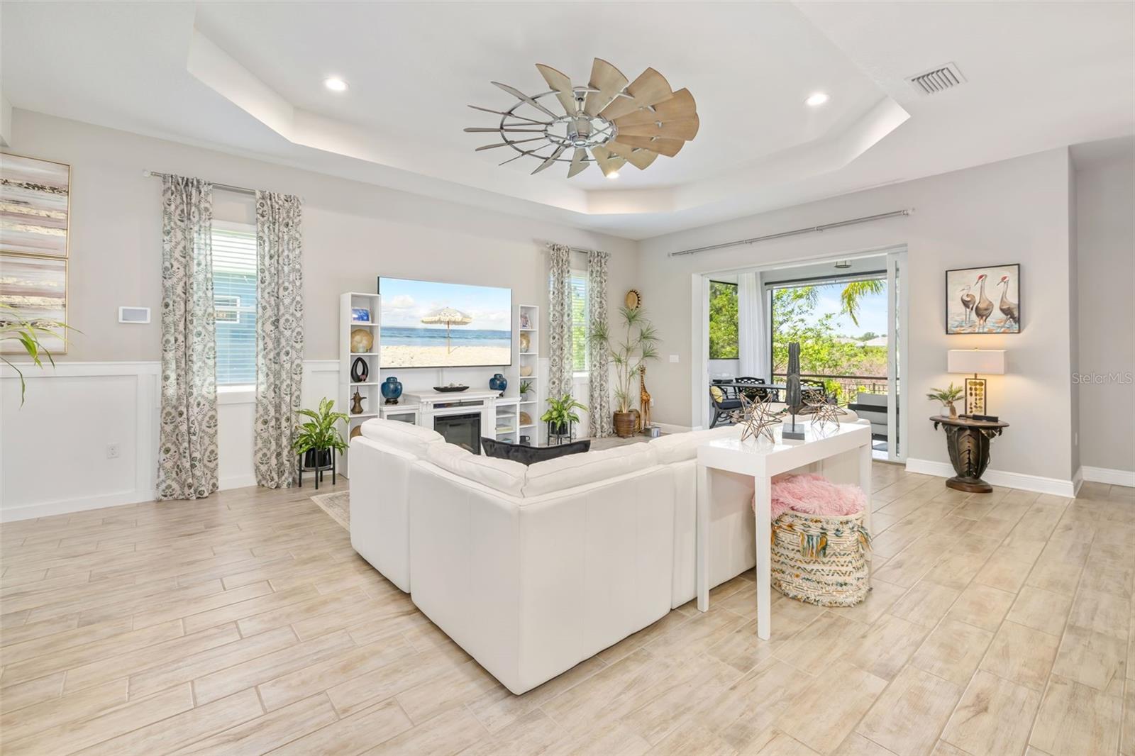 Image 17 of 74 For 13638 Old Creek Ct