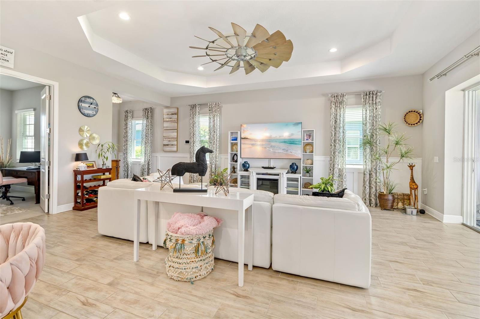 Image 19 of 74 For 13638 Old Creek Ct