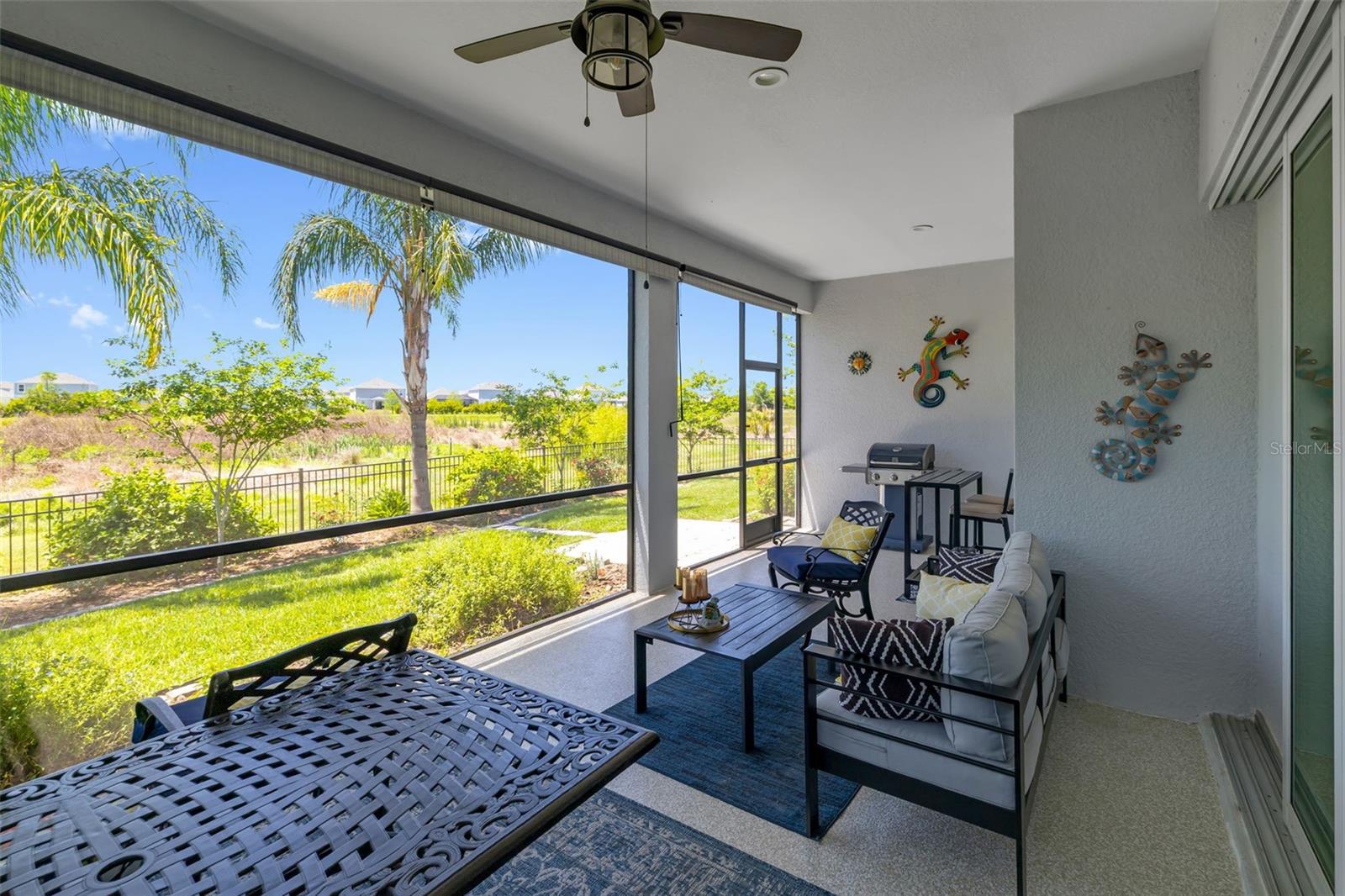 Image 22 of 74 For 13638 Old Creek Ct