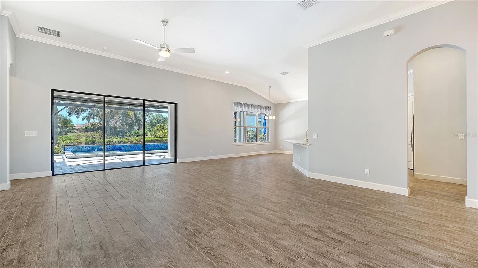 Image 11 of 89 For 13046 Sorrento Way