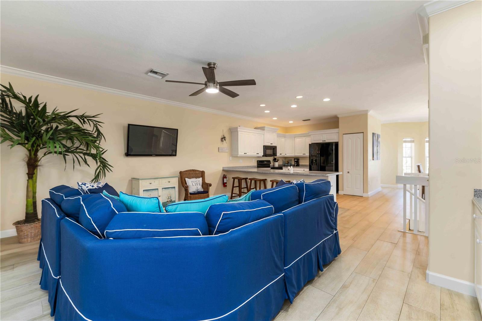 Image 10 of 67 For 215 81st Street