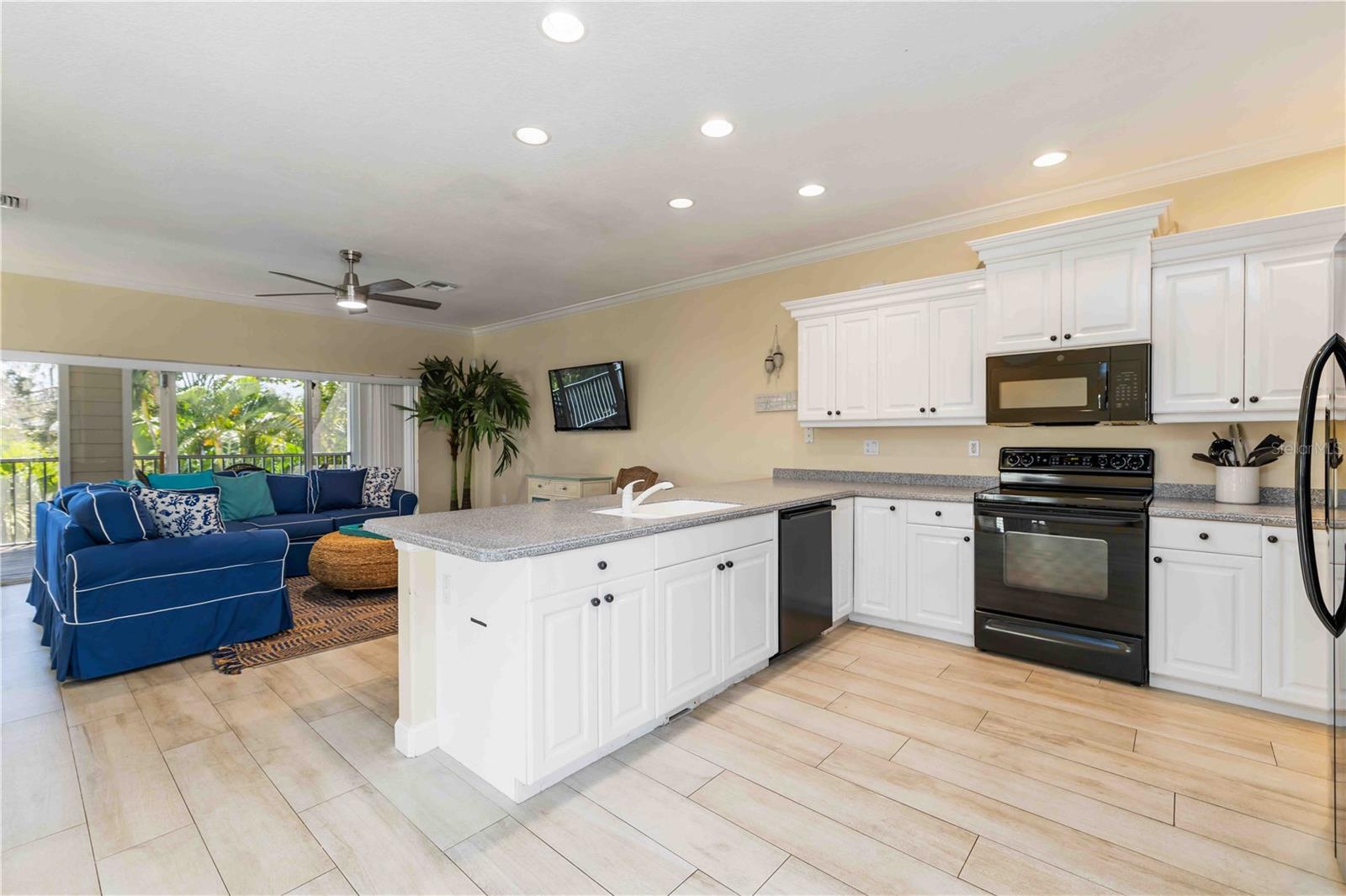 Image 12 of 67 For 215 81st Street