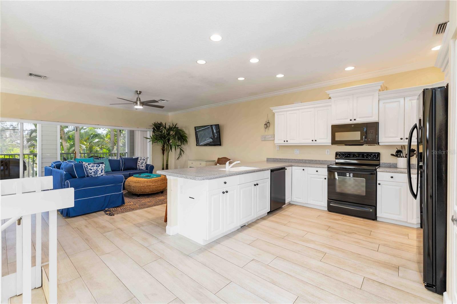 Image 15 of 67 For 215 81st Street