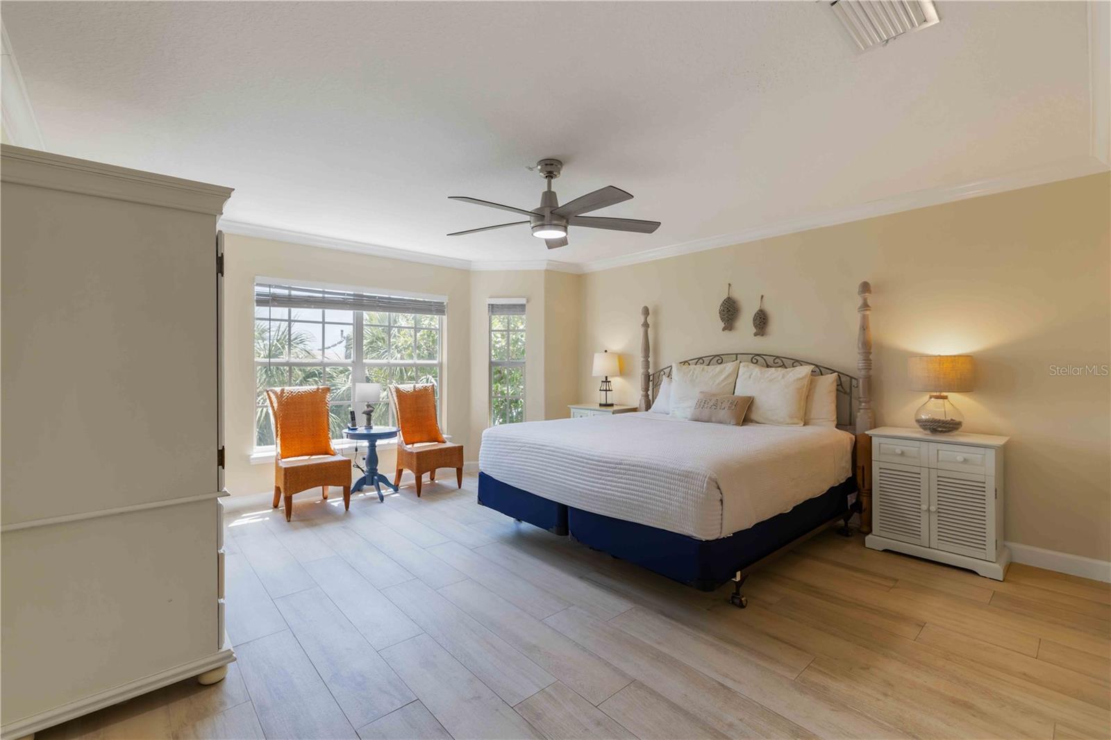 Image 37 of 67 For 215 81st Street