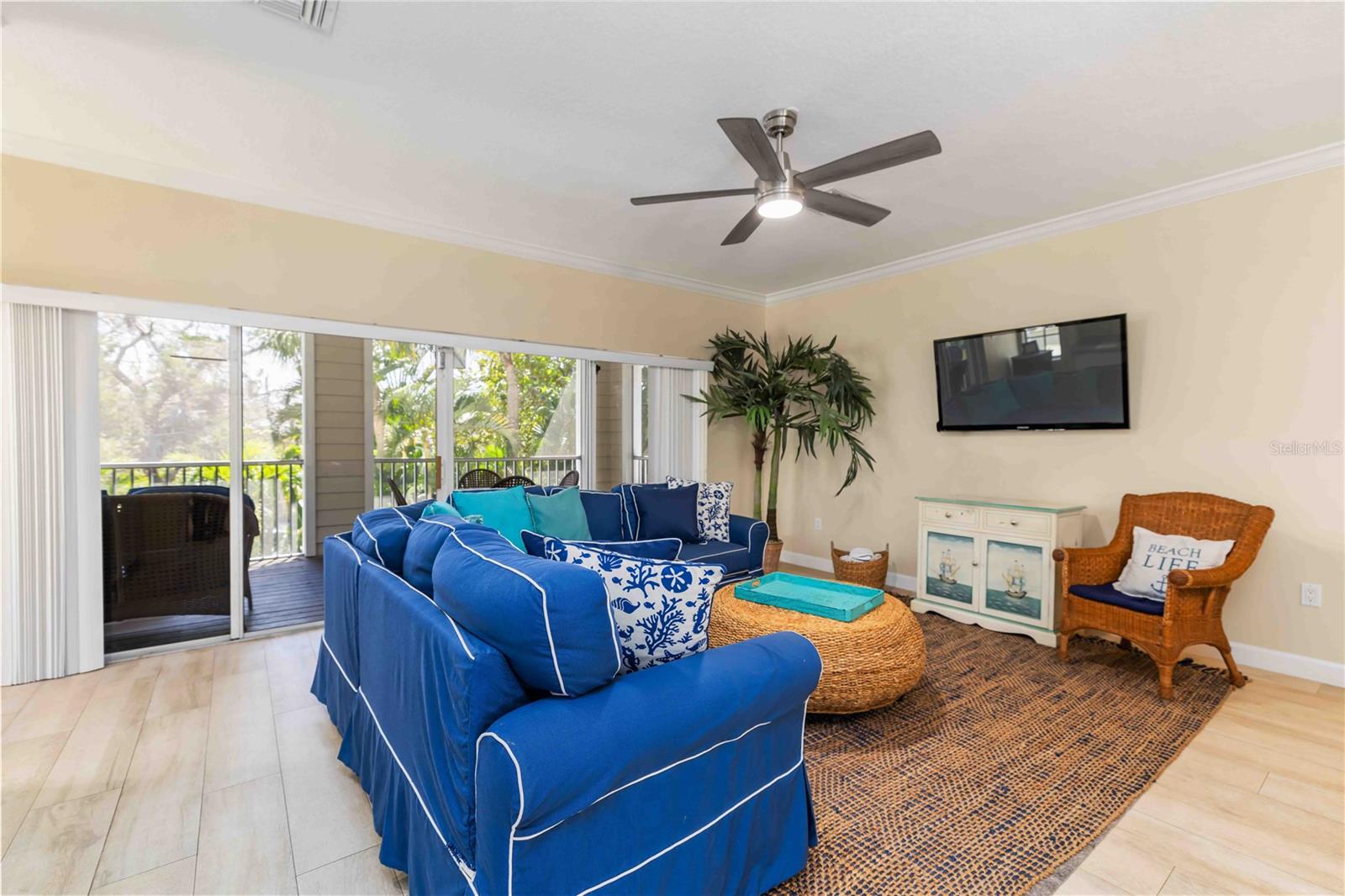 Image 8 of 67 For 215 81st Street