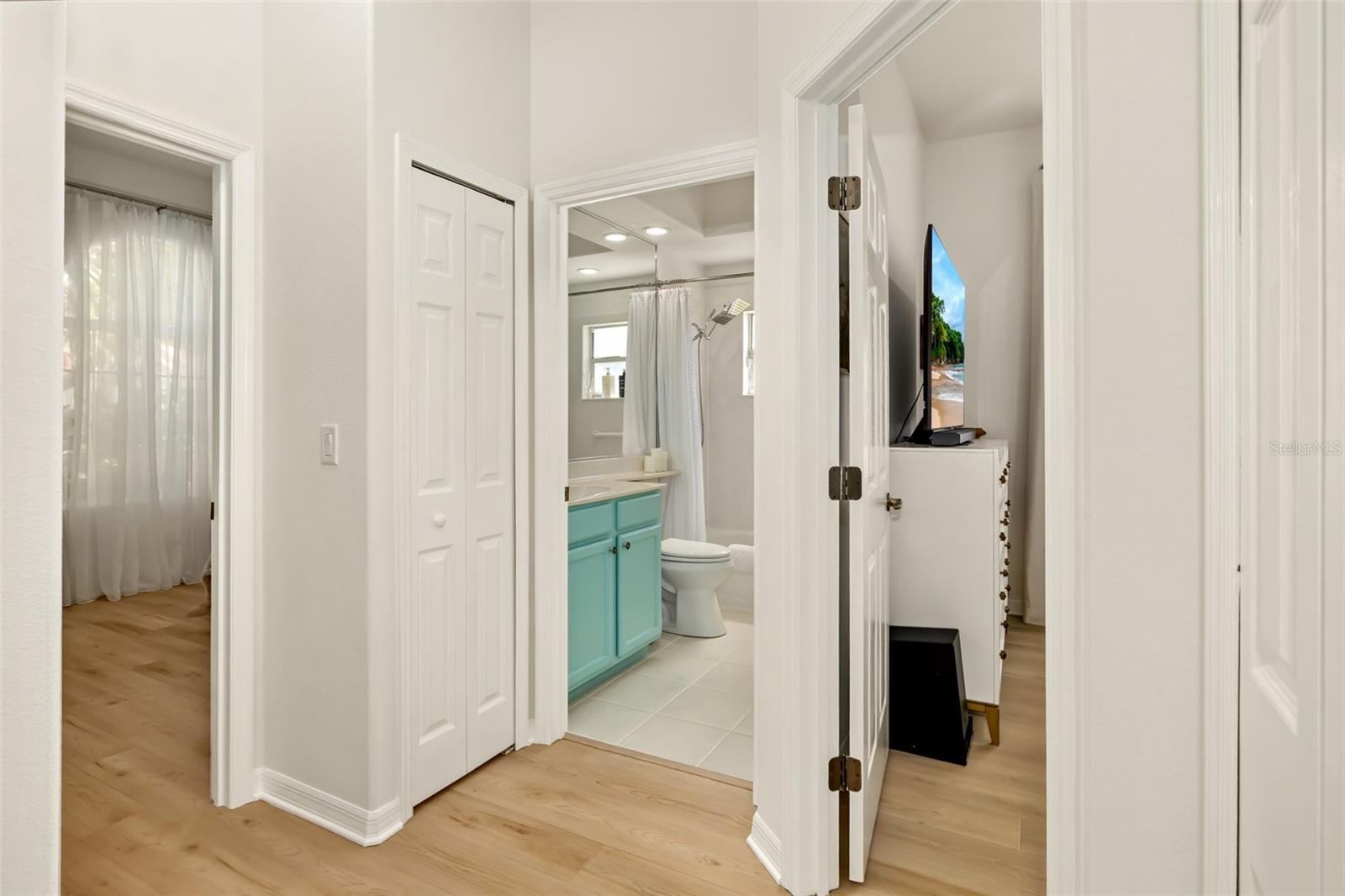 Image 21 of 62 For 6413 Grand Point Avenue