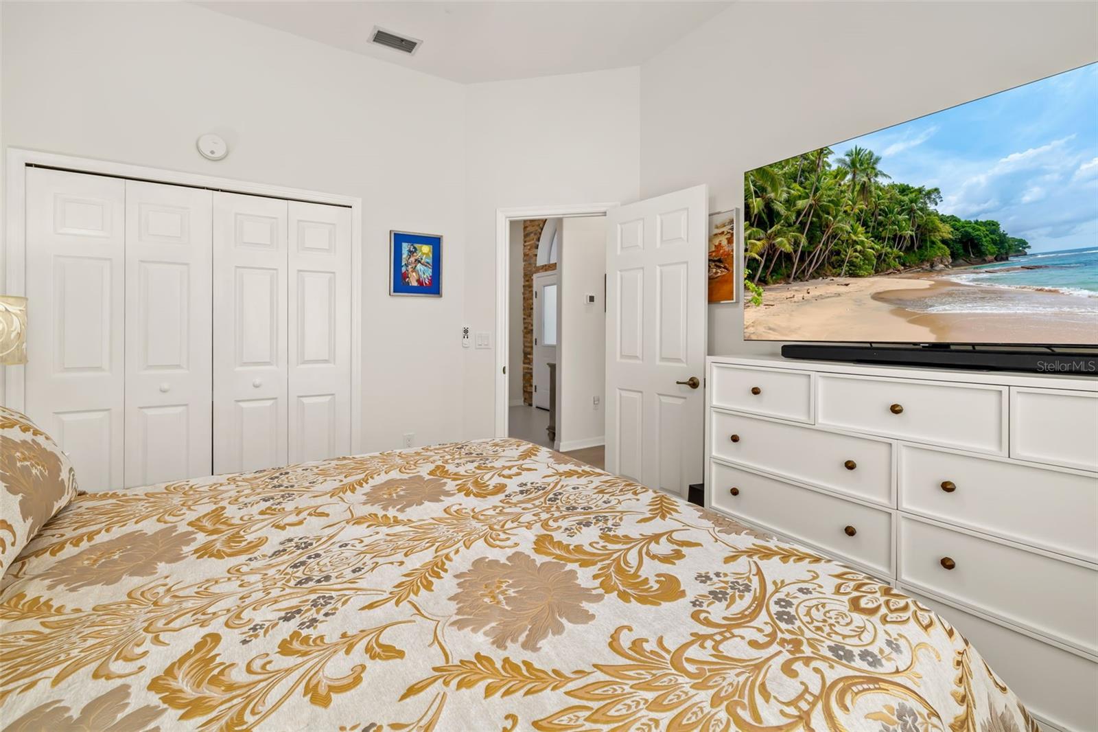 Image 24 of 62 For 6413 Grand Point Avenue