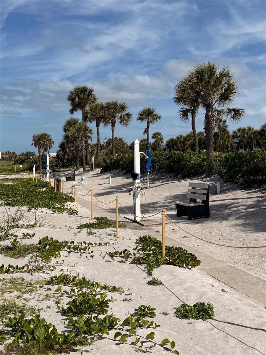 Image 4 of 7 For 3806 Gulf Of Mexico Drive C312