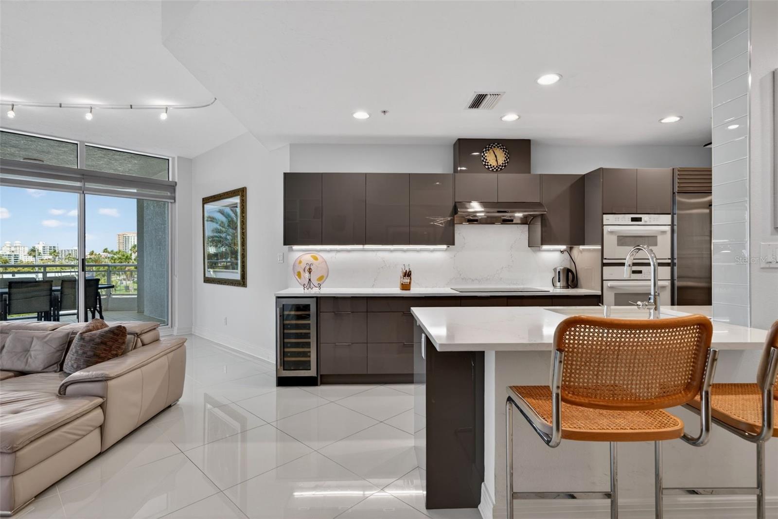 Image 20 of 78 For 340 Palm Avenue 14