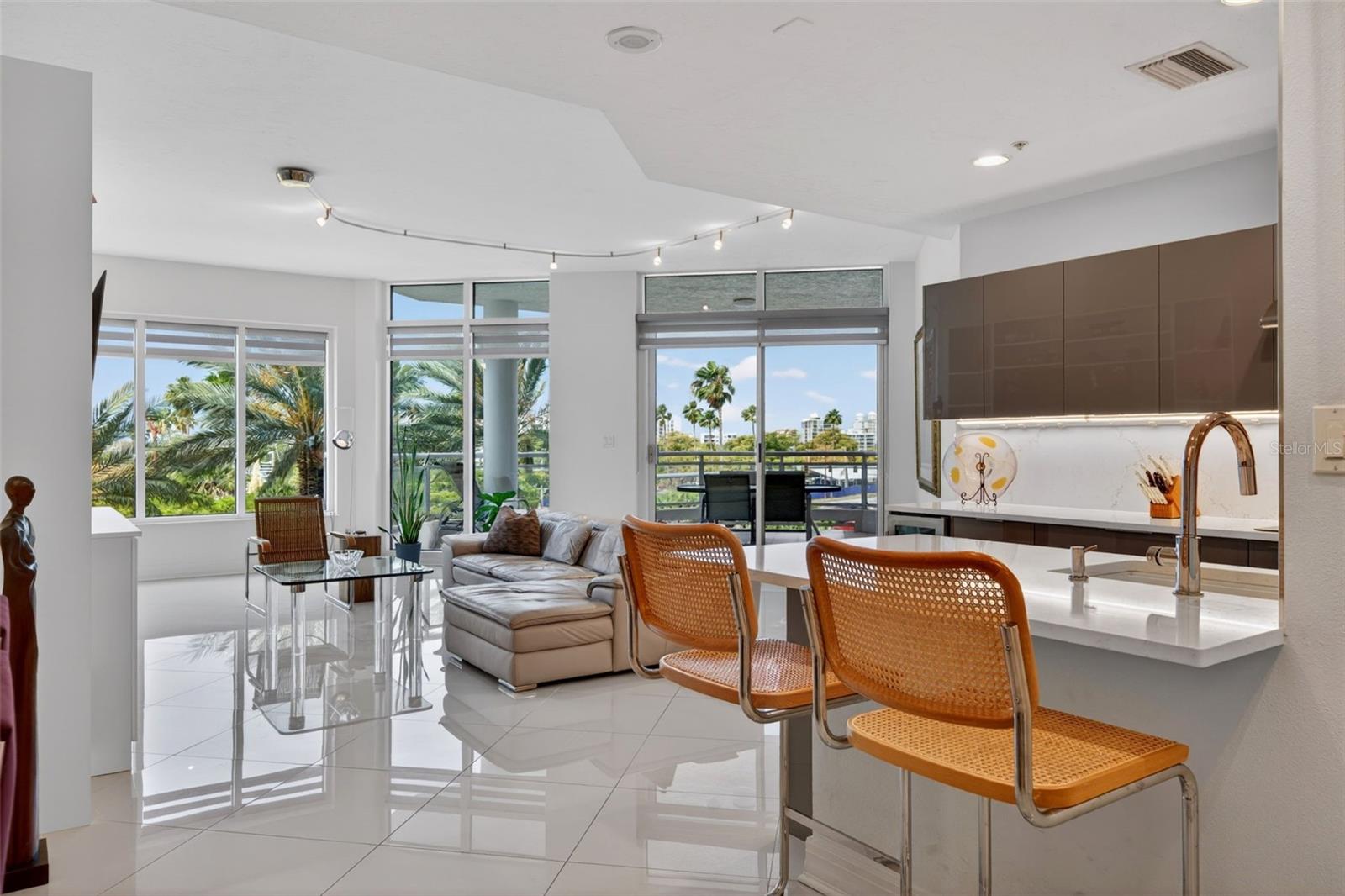 Image 22 of 78 For 340 Palm Avenue 14