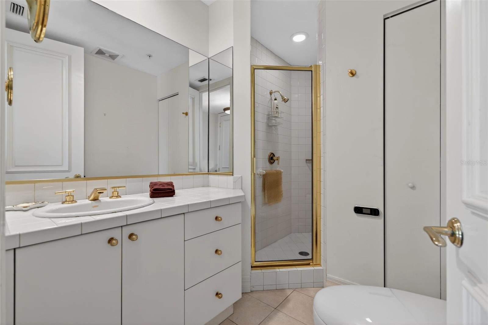 Image 41 of 78 For 340 Palm Avenue 14