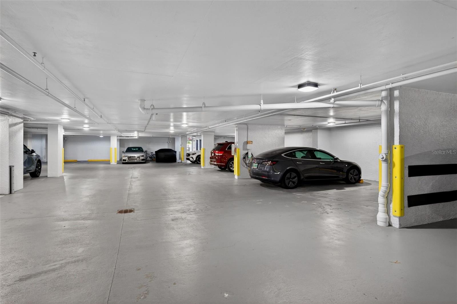 Image 66 of 78 For 340 Palm Avenue 14