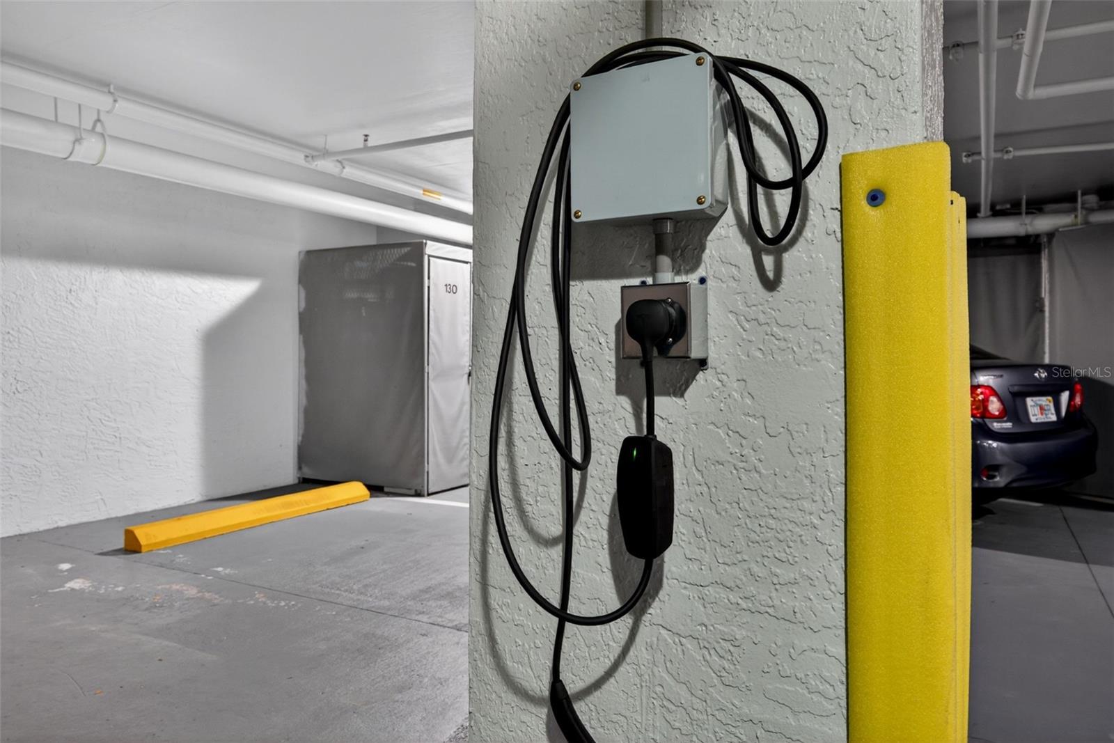 Image 68 of 78 For 340 Palm Avenue 14