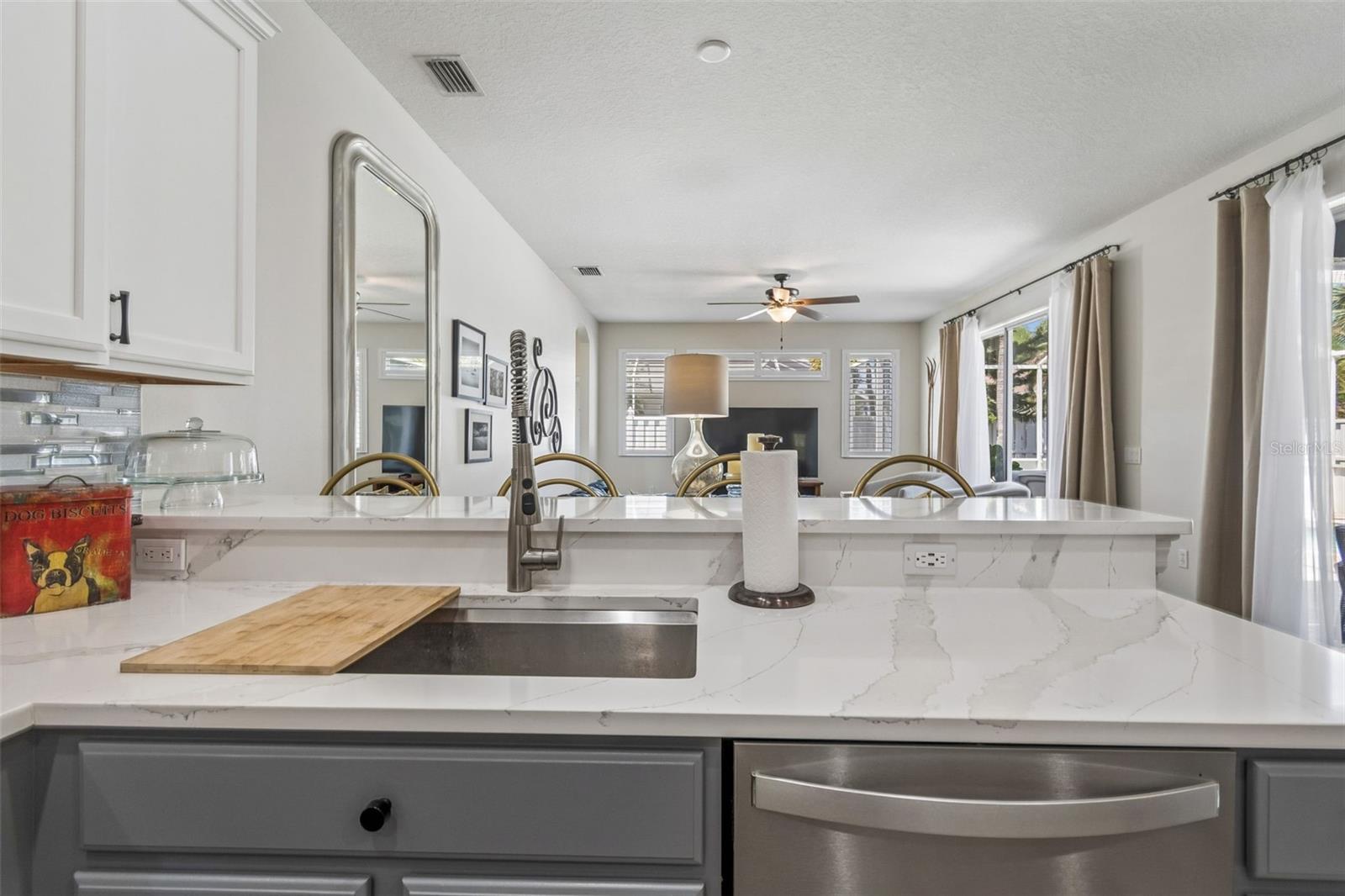 Image 15 of 62 For 9617 Summer House Lane