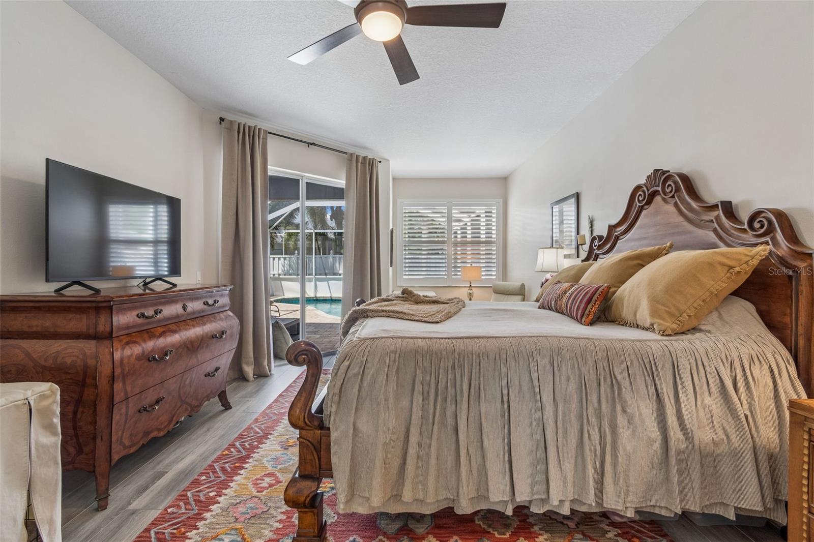 Image 22 of 62 For 9617 Summer House Lane