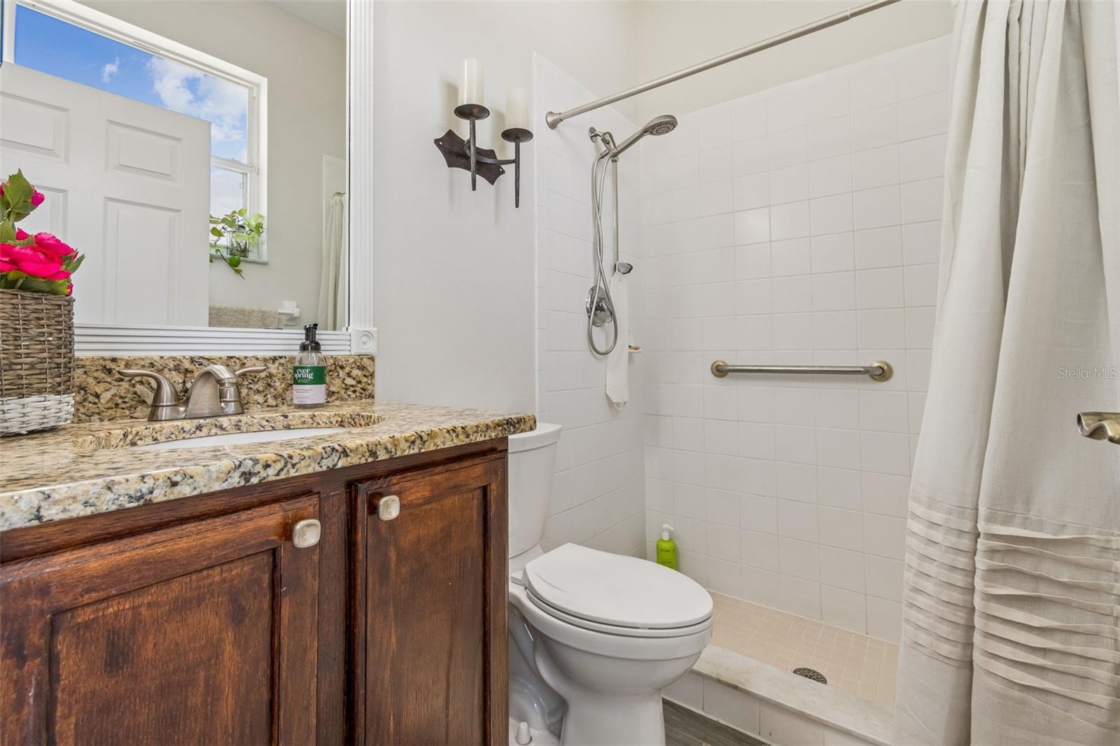 Image 39 of 62 For 9617 Summer House Lane